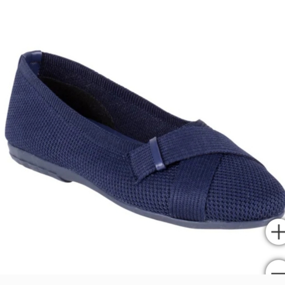 Gloria Vanderbilt DEBBIE Ladies' Flat Navy Blue NEW IN BOX - Picture 1 of 7